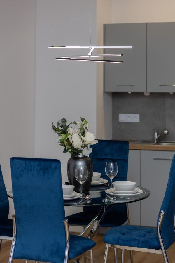 Apartment Avenue Solidarnosci On Wola By Noclegi Renters Varsó Kültér fotó