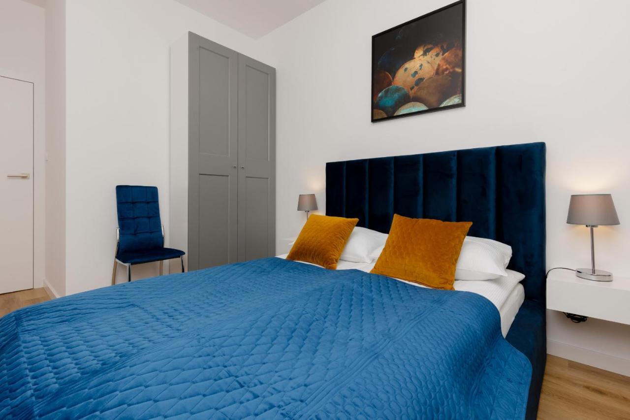 Apartment Avenue Solidarnosci On Wola By Noclegi Renters Varsó Kültér fotó